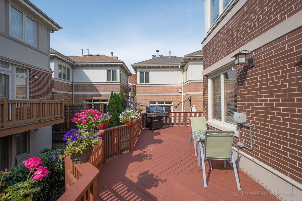 1330 S Plymouth - Single Family Home in South Loop - Patio