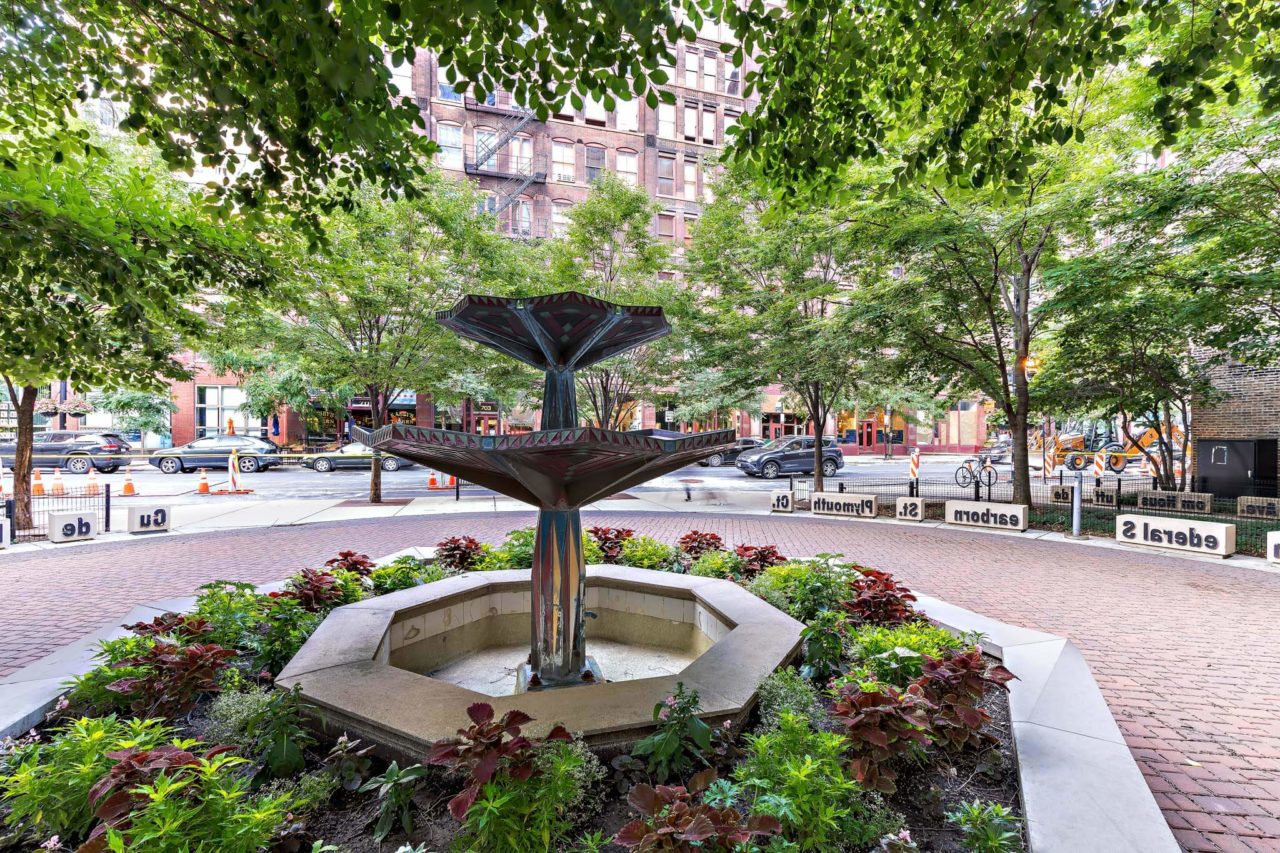 What Makes Printers Row One of the Most Exciting Chicago Neighborhoods